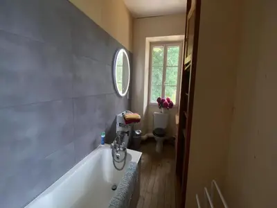 Salle de bains dans l'établissement Villa in Normandy with Beach Access