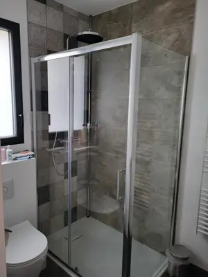 Salle de bains dans l'établissement Le clos de la baie