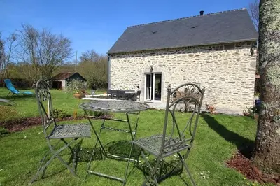 Jardin de l'établissement Gîte Au fil de l'eau