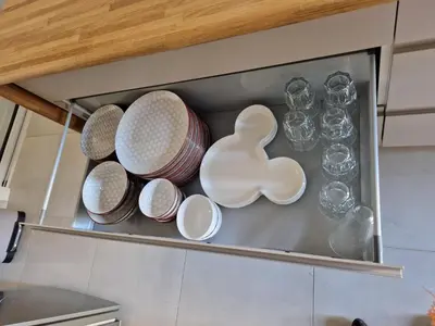 Cuisine ou kitchenette dans l'établissement Villa Poppies Holidays - Luxury Seaside Retreat Spa Private Garden Baby-Foot 14 Guests EVG Groups XXL Ouistreham Riva Bella D-Day Beaches