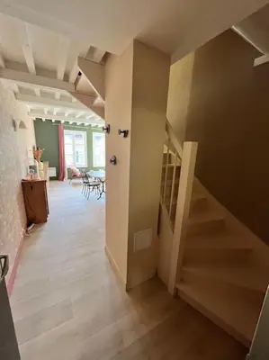Plan de l'établissement Duplex 50m2 rénové, hyper-centre, St sauveur