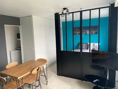 Plan de l'établissement Grand Studio Lumineux Caen Memorial