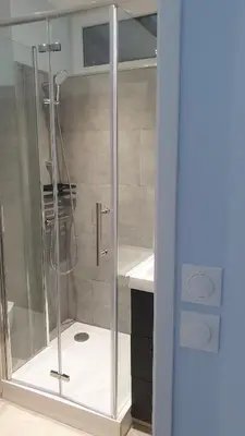 Salle de bains dans l'établissement Studio Corsaire 4J