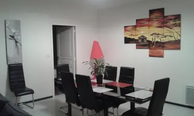 Coin salon dans l'établissement Les granvillaises