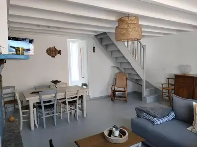 Coin salon dans l'établissement Maison mer Manche Cotentin Créances
