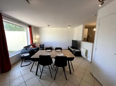 Télévision ou salle de divertissement dans l'établissement Auva - SILS Maison 48 m2 à 5 minutes à pied de la plage