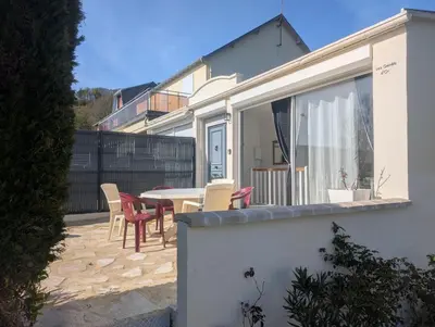 Balcon ou terrasse dans l'établissement Les Genêts d'Or
