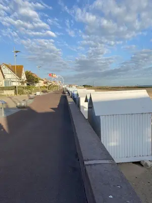 Vue générale sur la mer ou vue sur la mer prise depuis l'appartement