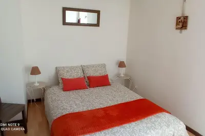Un ou plusieurs lits dans un hébergement de l'établissement GITE DE LA PIERROSE 100 m2 avec jardin privé Proche de Bayeux et des plages du Débarquement