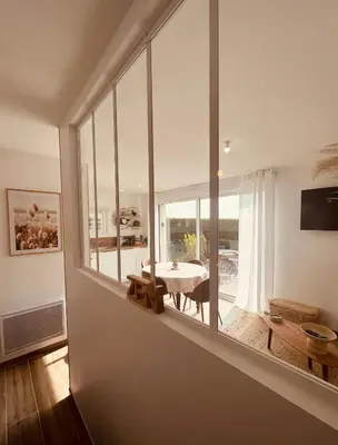 Télévision ou salle de divertissement dans l'établissement Leptitchezsoi, calme et cosy à 5 mn du centre de Bayeux