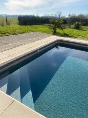 Piscine de l'établissement La chollerie de Marmaju ou située à proximité