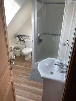 Salle de bains dans l'établissement Gite 