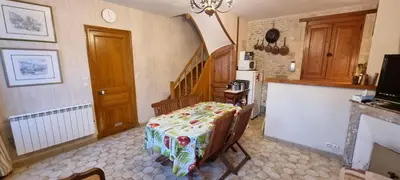 Cuisine ou kitchenette dans l'établissement Maison de vacances bord de mer Normandie plage du débarquement proche Caen