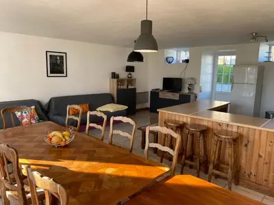 Cuisine ou kitchenette dans l'établissement Gîte Utah du DOMAINE DE SAINT-VIGOR