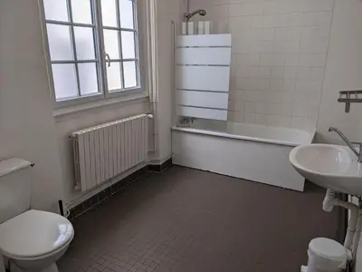 Salle de bains dans l'établissement L'Autre Lieu