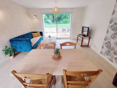 Coin salon dans l'établissement Maison 50m2 - 2 chambres - Jardin