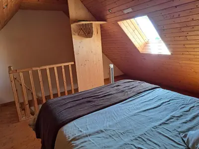 Un ou plusieurs lits dans un hébergement de l'établissement La Chaumière avec piscine privée, à 5 minutes du Mont St-Michel