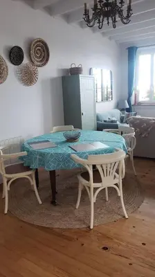 Plan de l'établissement Appartement de charme en duplex face au port de Barfleur