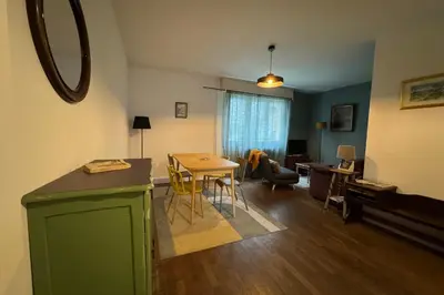 Coin salon dans l'établissement Charming 44m near downtown