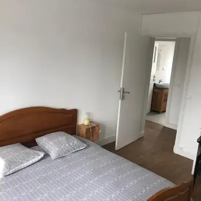 FENUA : gite 5 chambres 10 couchages en ville