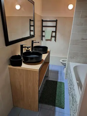 Salle de bains dans l'établissement Cottage Le Cabanon