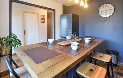 Plan de l'établissement Awesome Home In Saint-Brice-De-Landell