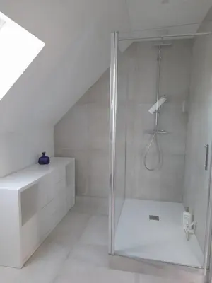 Salle de bains dans l'établissement La Clé de Line