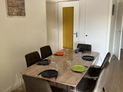 Plan de l'établissement Appartement 3 pièces avec terrasses et vue mer - Parking inclus - FR-1-487-349