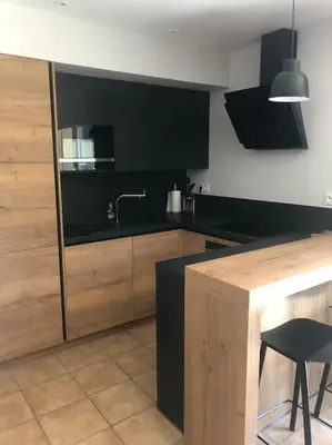Cuisine ou kitchenette dans l'établissement Les Ecrehous de Saint Jean