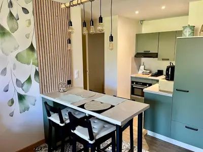 Cuisine ou kitchenette dans l'établissement En sol'eau -Appartement à 50 m de la plage