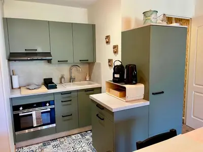 Cuisine ou kitchenette dans l'établissement En sol'eau -Appartement à 50 m de la plage