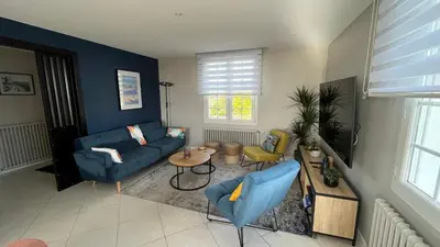 Coin salon dans l'établissement Maison familiale face à la mer