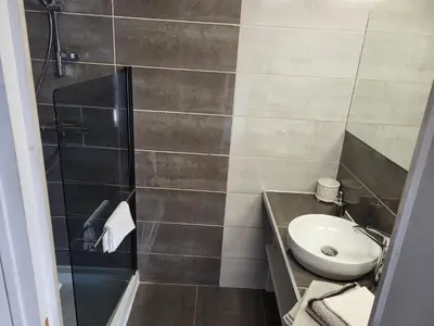 Salle de bains dans l'établissement La Fée des Greves