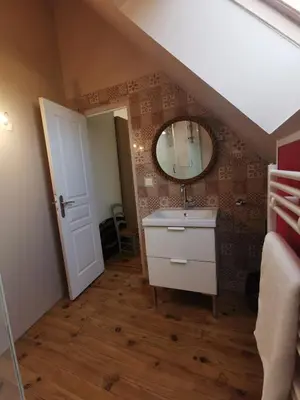 Salle de bains dans l'établissement Grenier de l, IRIS