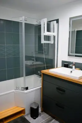Salle de bains dans l'établissement La Guillaumière - Maison avec bel extérieur