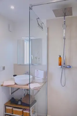 Salle de bains dans l'établissement Maison Roudoudou - Charmante maison à moins de 300m de la plage