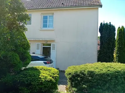 Jardin de l'établissement Maison de charme proche centre ville