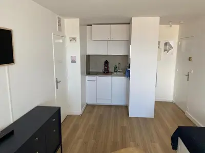Cuisine ou kitchenette dans l'établissement T2 refait à neuf
