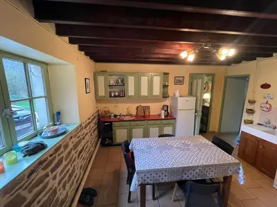 Cuisine ou kitchenette dans l'établissement Le Vaussourdet